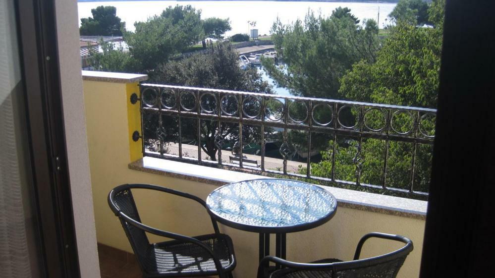 Pansion Ribica Hotel Криквеница Екстериор снимка